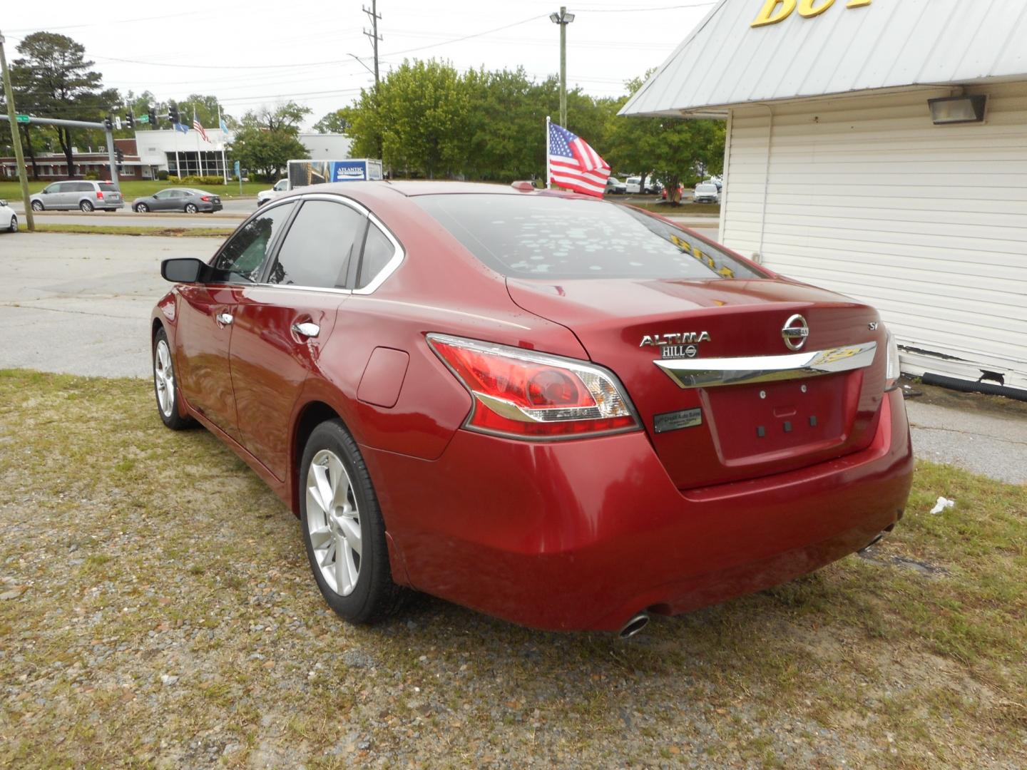 2015 Red Nissan Altima 2.5 S (1N4AL3AP0FC) with an 2.5L L4 DOHC 16V engine, Continuously Variable Transmission transmission, located at 2553 Airline Blvd, Portsmouth, VA, 23701, (757) 488-8331, 36.813889, -76.357597 - Photo#7